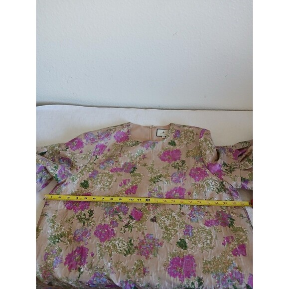 Tuckernuck Floral Jacquard Bell Sleeve Blouse Beige Pink Green Top Size Large - Picture 13 of 16